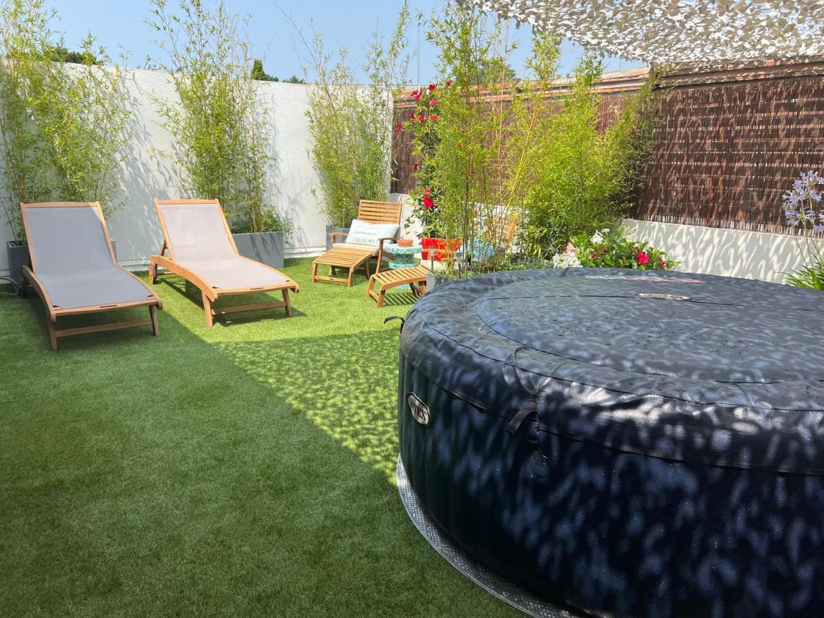 L'Avant Scene Meuble 5 Etoiles Parking Gratuit Jacuzzi Avignon Exterior photo